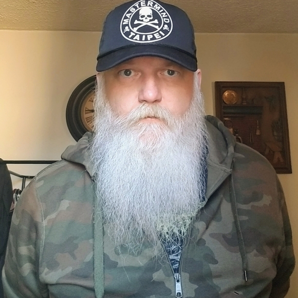 Meet your Posher, Luc - Picture 2 of 4